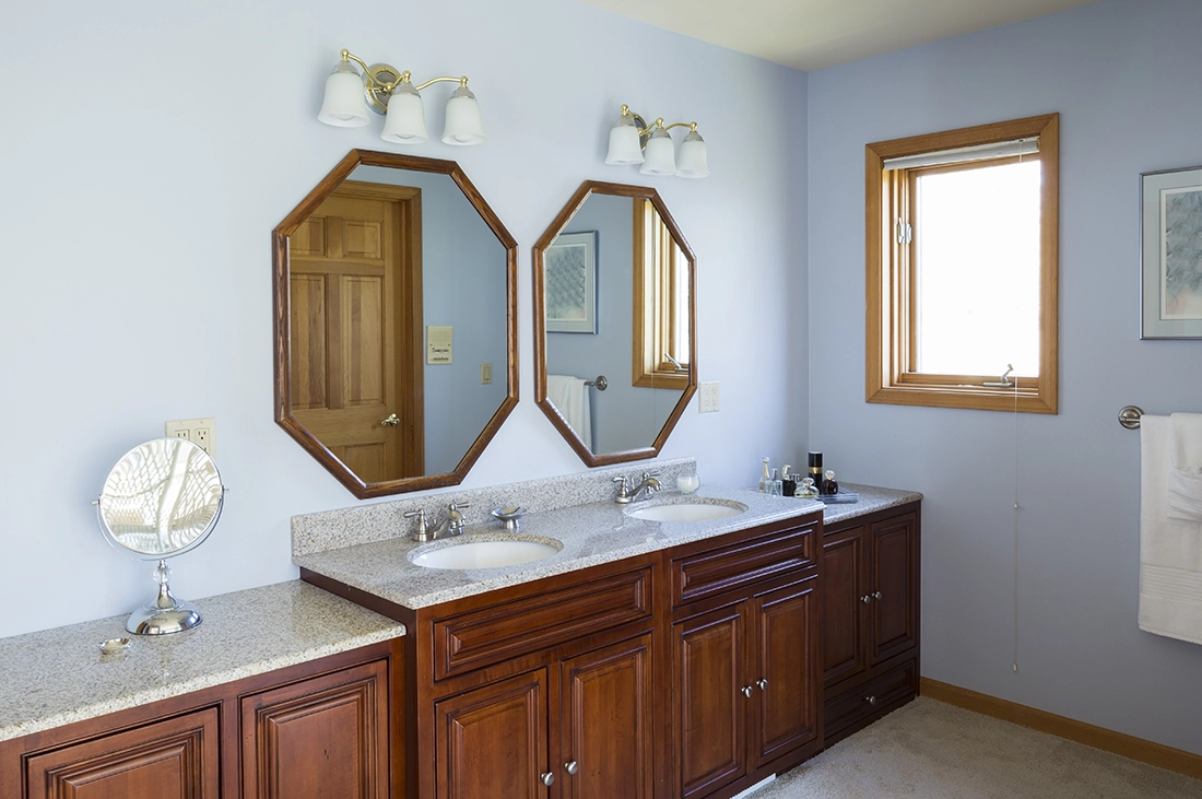 Why choose Smith The Builder as your experts for a bathroom remodel in Florida